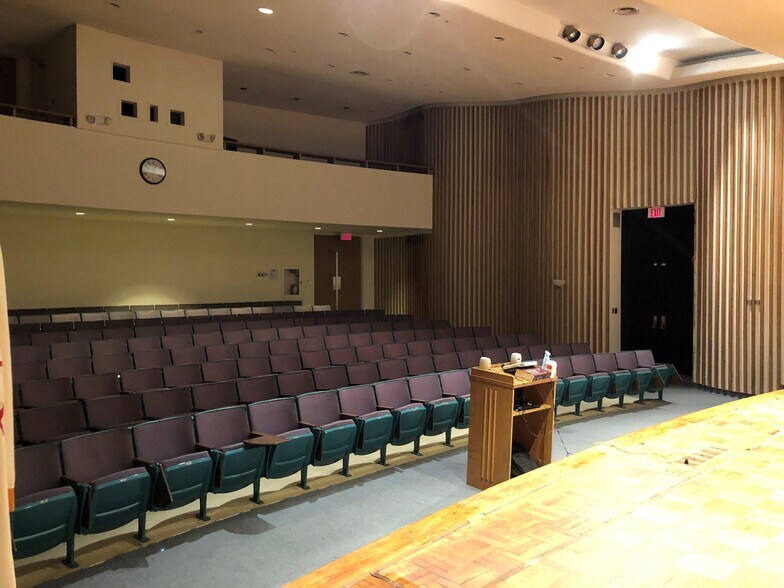 More Photos Of 8901 New Hampshire Ave, Silver Spring Religious Facility For Sale