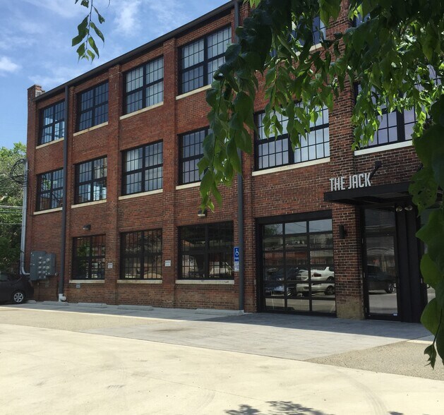 Primary Photo Of 982 S Front St, Columbus Apartments For Lease