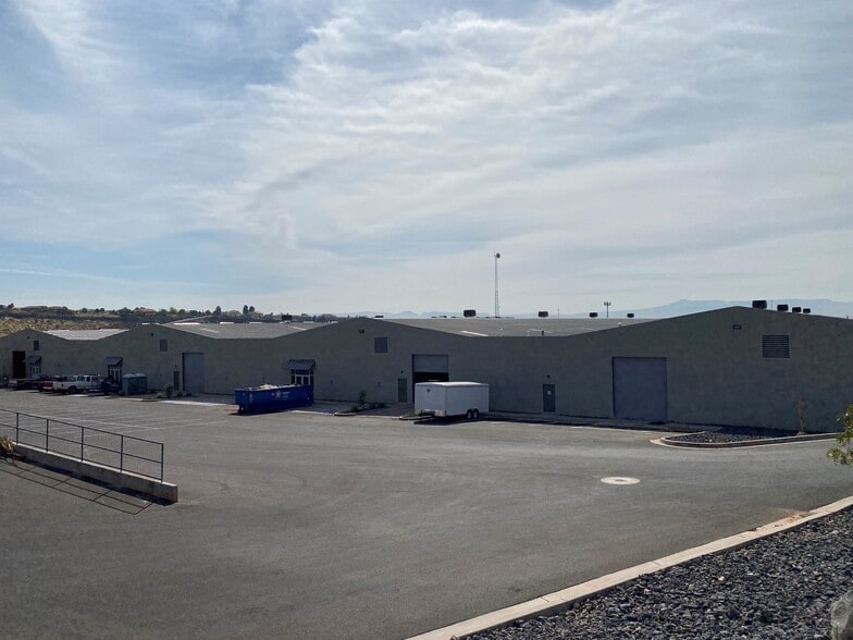 More Photos Of 444 Industrial Rd, Saint George Warehouse For Lease