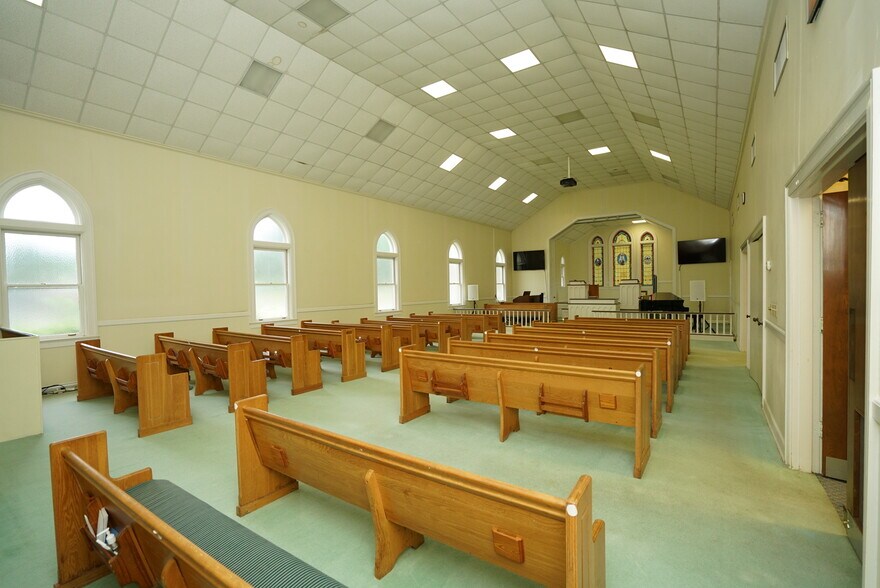 More Photos Of 4323 Primrose Rd, Columbus Religious Facility For Sale