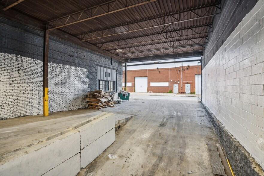 More Photos Of 2901 N 18th St, Philadelphia Warehouse For Sale