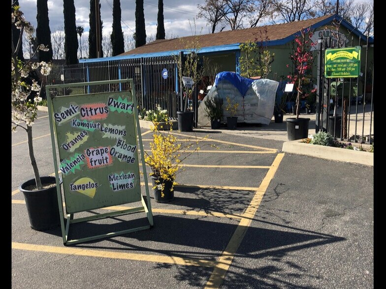 More Photos Of 1450-1454 E 6th St, Beaumont General Retail For Sale