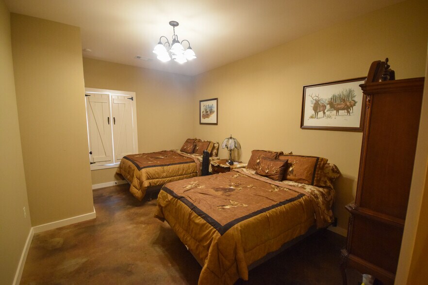 More Photos Of 10024 Highway 165, North Little Rock Light Manufacturing For Sale