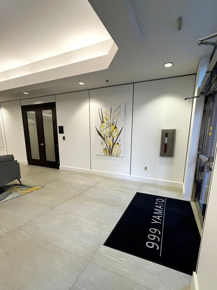 More Photos Of 999-1001 W Yamato Rd, Boca Raton Unknown For Lease