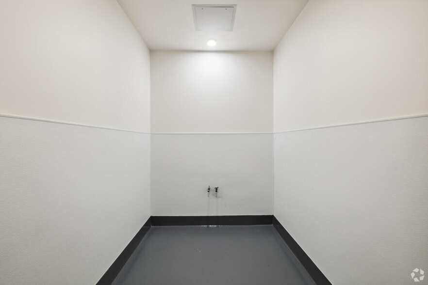 More Photos Of 1177 Polk St, San Francisco Apartments For Lease