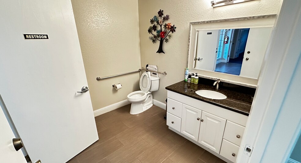 More Photos Of 17705 Hale Ave, Morgan Hill Loft Creative Space For Lease