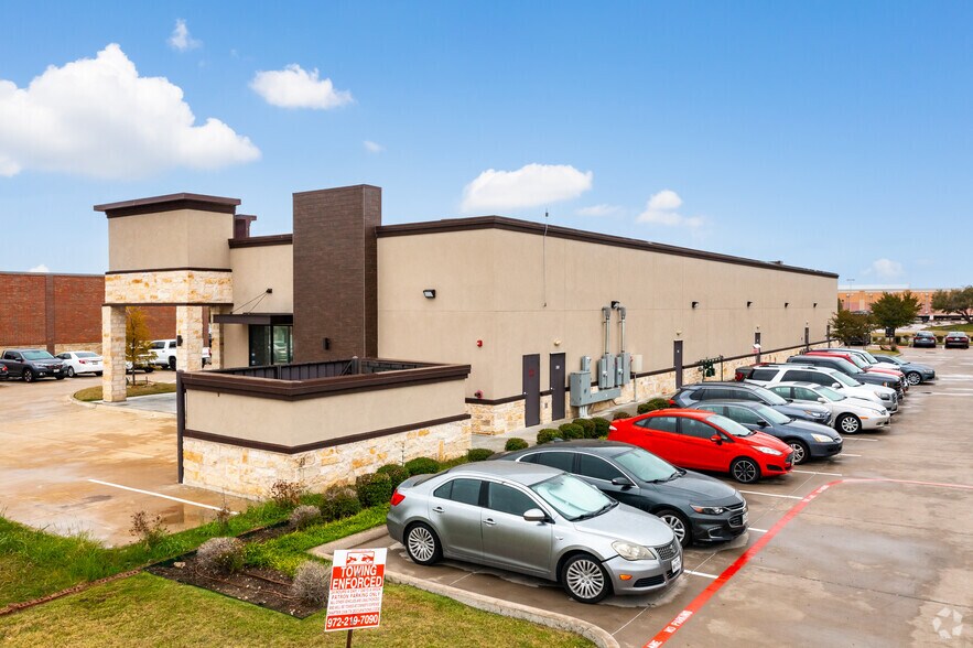 More Photos Of 4730 Windhaven Pky, The Colony General Retail For Lease