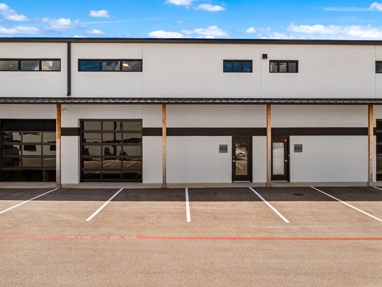 More Photos Of 529 SH 46 E, Boerne Warehouse For Lease