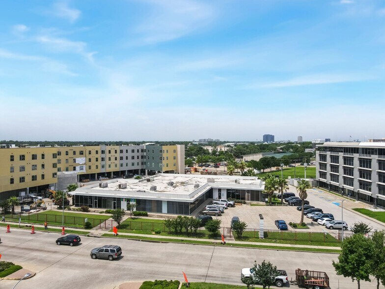 More Photos Of 6430 Hillcroft Ave, Houston Medical For Sale