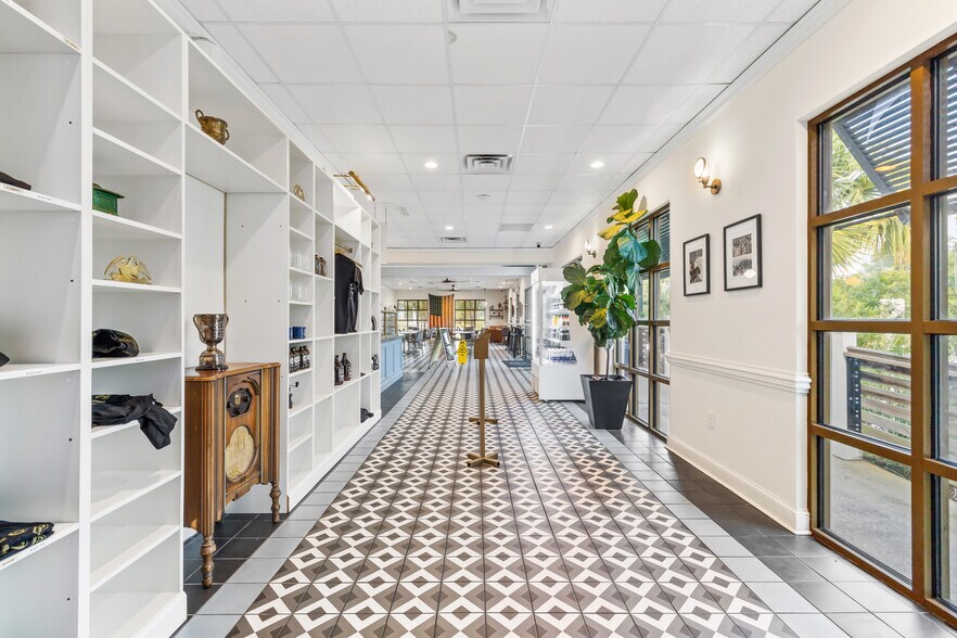 More Photos Of 11359 Highway 17, Pawleys Island Restaurant For Sale