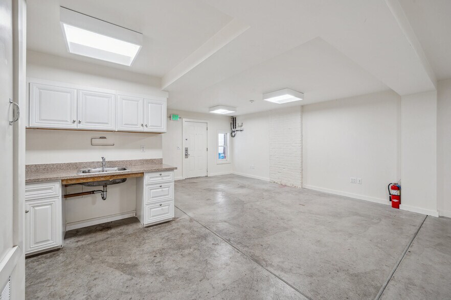 More Photos Of 607 Haight St, San Francisco Apartments For Lease