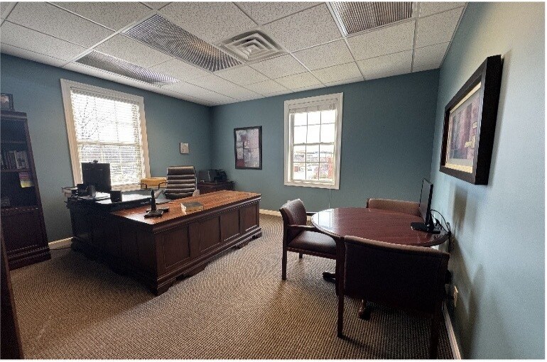 More Photos Of 800 Lily Creek Rd, Louisville Coworking Space