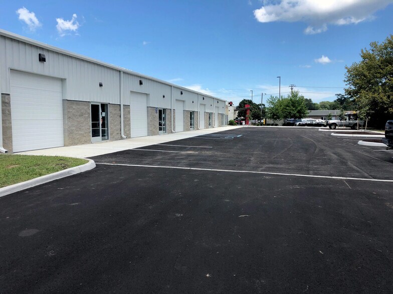 More Photos Of 4912 Rutherford Rd, Virginia Beach Flex For Lease