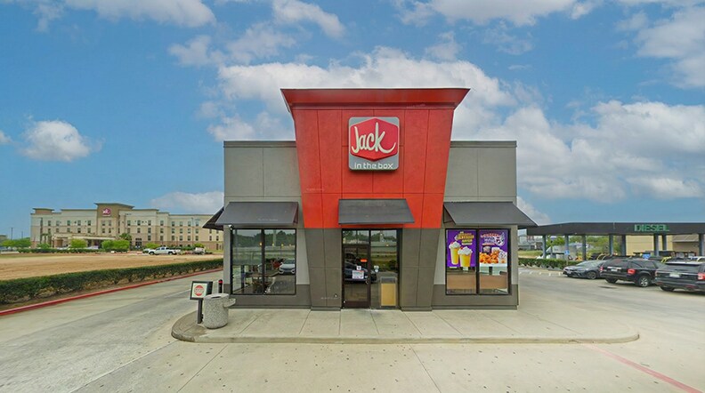 More Photos Of 739 N Sam Houston Pky E, Houston Fast Food For Sale