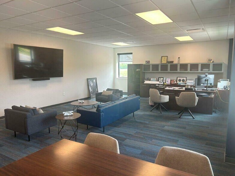 More Photos Of 3 Hoop Dr, Walton Industrial For Sale