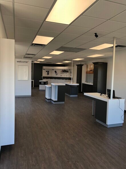 More Photos Of 3107 E 1st St, Vidalia Storefront Retail Office For Lease