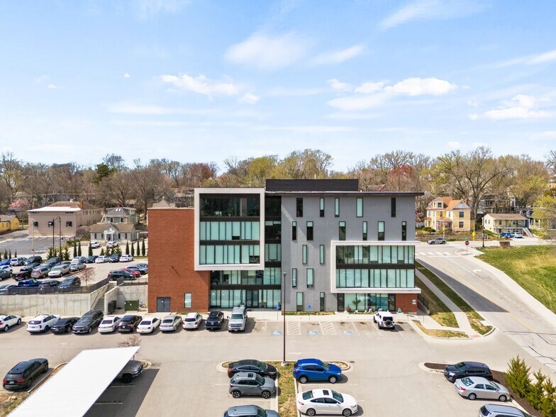 More Photos Of 603 East St, Parkville Multifamily For Sale