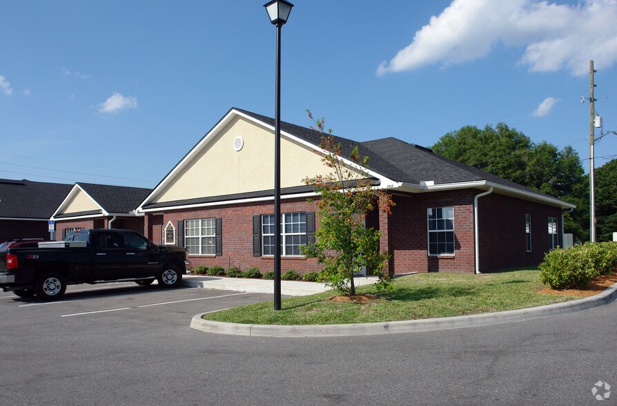 More Photos Of 10250 Normandy Blvd, Jacksonville Medical For Sale