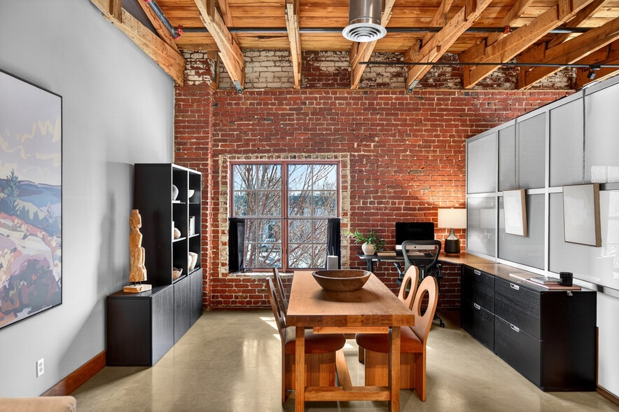 More Photos Of 1725 14th St, Sacramento Office For Sale