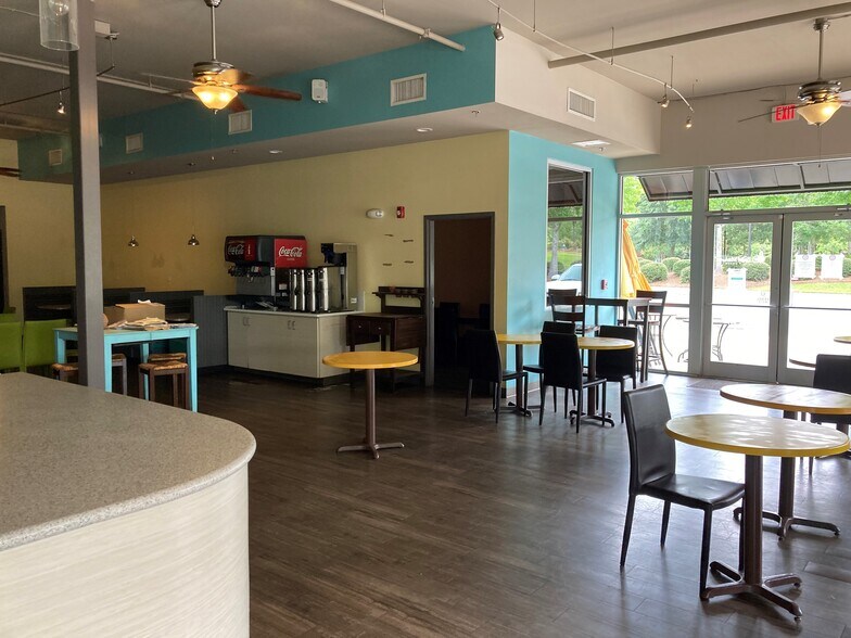 More Photos Of 6267 Old Water Oak Rd, Tallahassee Unknown For Lease