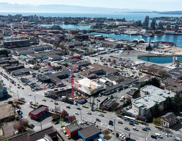Primary Photo Of 616-630 Queens Ave, Victoria Land For Sale