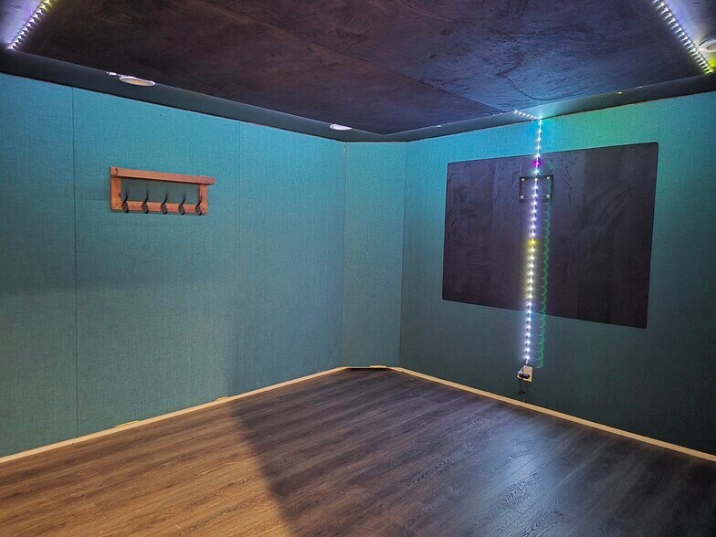 More Photos Of 10600 Culver Blvd, Culver City Storefront Retail Office For Lease