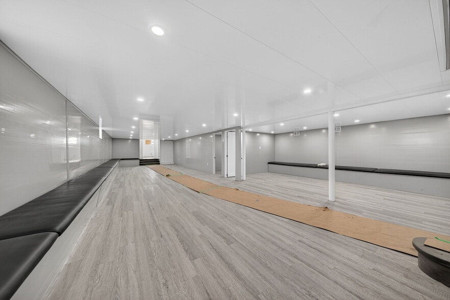 More Photos Of 50 Earl St, Hamilton Daycare Center For Sale
