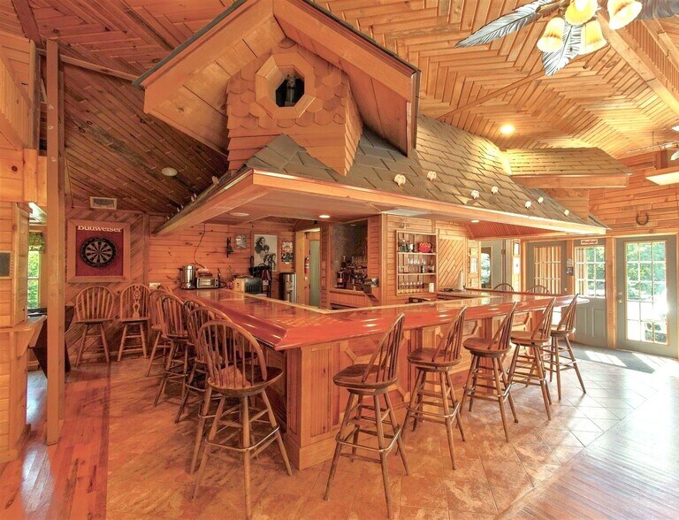 More Photos Of 218 NY-296, Windham Hotel For Sale