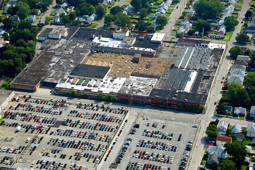 More Photos Of 95 Grand Ave, Pawtucket Manufacturing For Lease