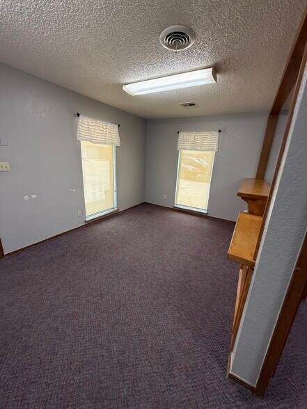 More Photos Of 8801 S Olie Ave, Oklahoma City Office For Lease