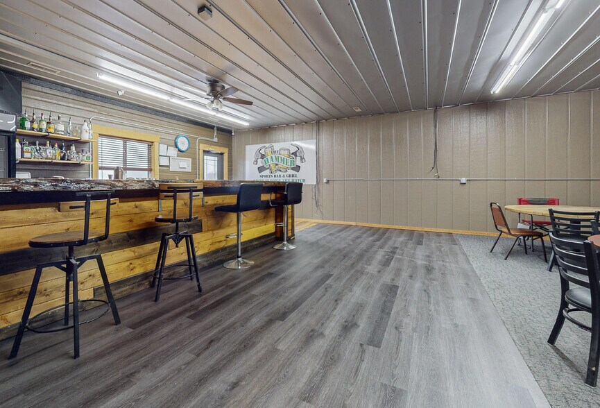 More Photos Of 165 Nebraska St, Sterling General Retail For Sale