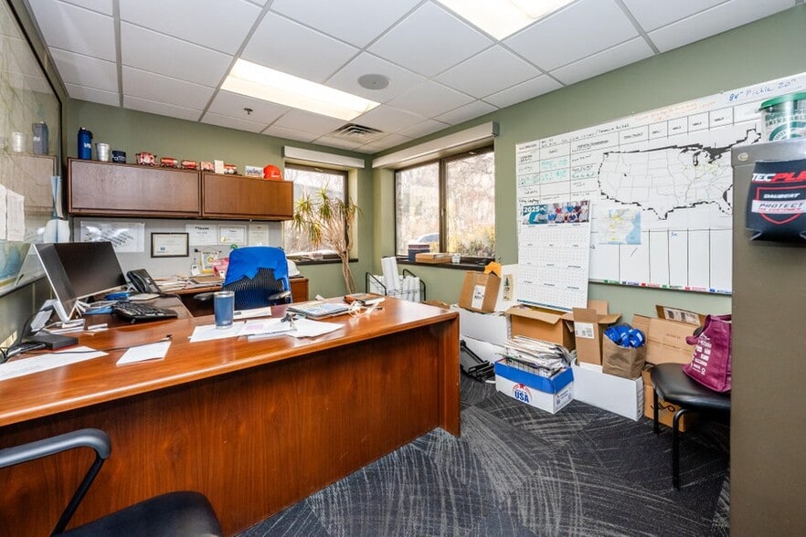 More Photos Of 521 Langley Ave, Saint Joseph Industrial For Sale