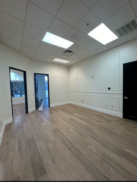 More Photos Of 15003 W Bell Rd, Surprise Medical For Lease