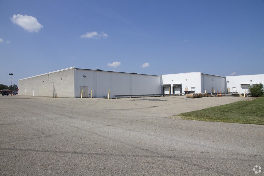 More Photos Of 1660-1680 N 21st St, Newark General Retail For Lease