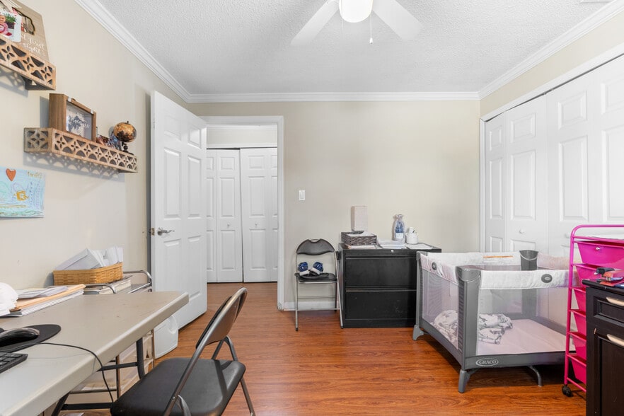 More Photos Of 5757 Ogeechee Rd, Savannah Flex For Lease