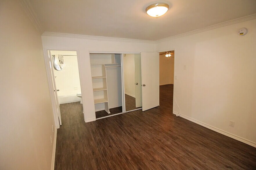 More Photos Of 320 S Occidental Blvd, Los Angeles Apartments For Sale