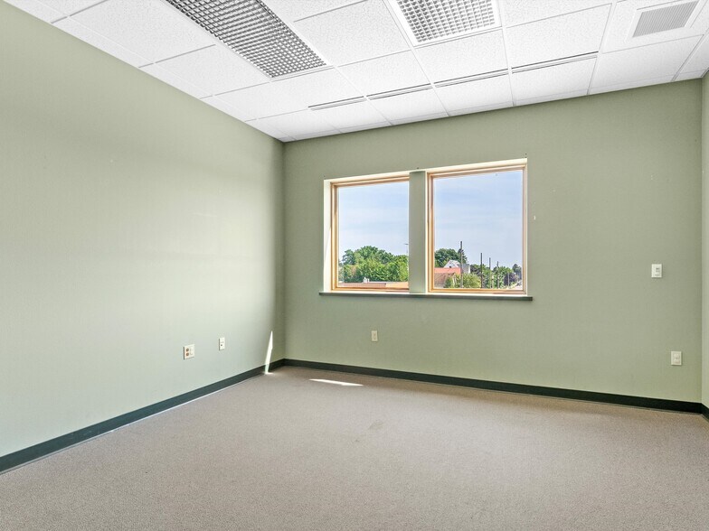 More Photos Of 2205 Forest Ave, Two Rivers Office Residential For Sale