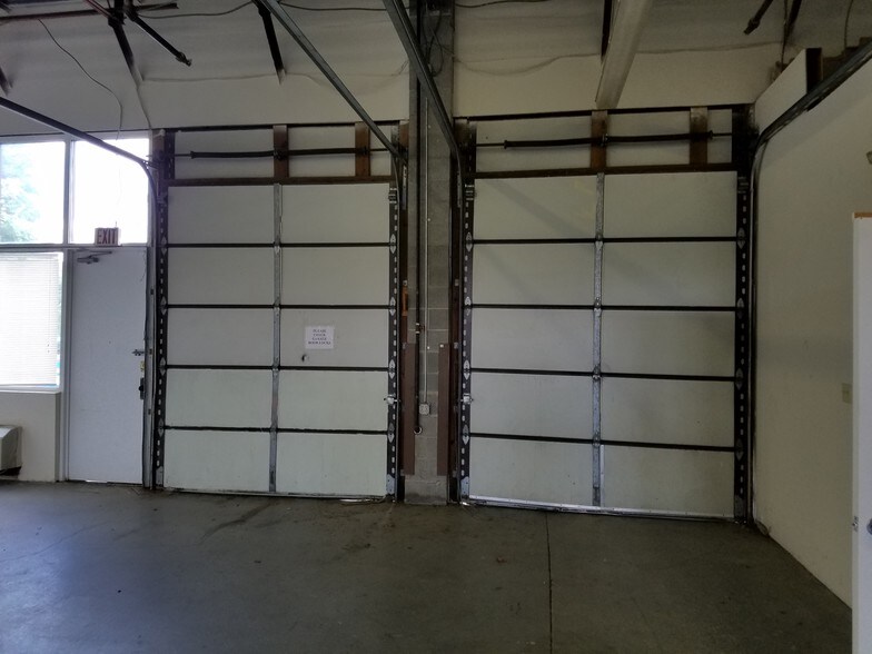 More Photos Of 18775 N Frederick Rd, Gaithersburg Warehouse For Lease