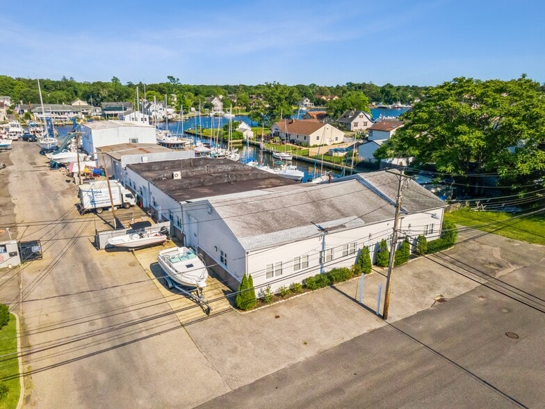 More Photos Of 41 Degnon Blvd, Bay Shore Manufacturing For Sale
