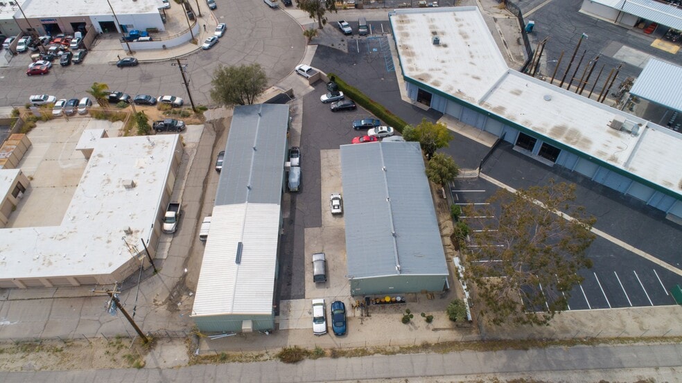 More Photos Of 68686 Summit Dr, Cathedral City Service For Sale