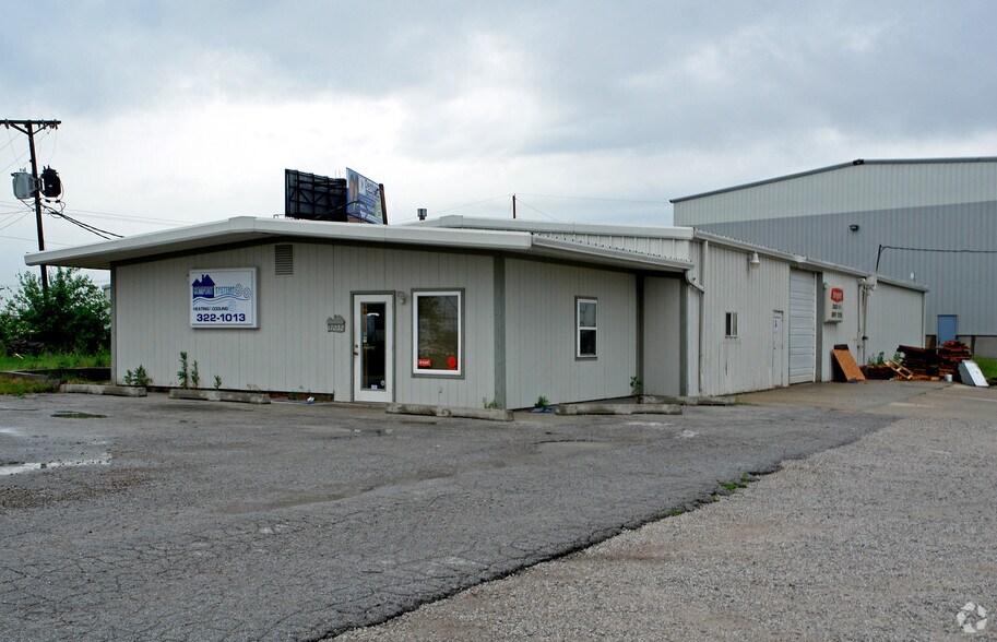 Primary Photo Of 17230-17232 Bel-Ray Pl, Belton Warehouse For Sale