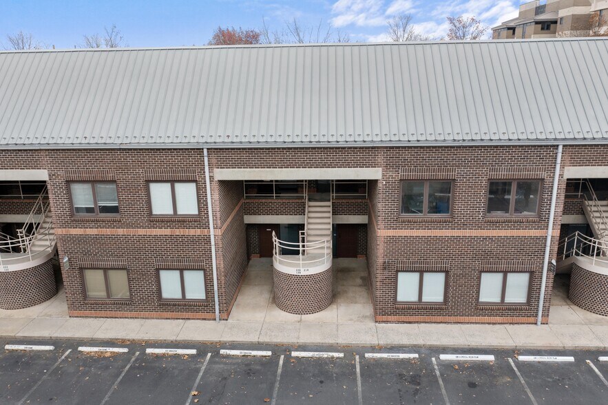 More Photos Of 101 N McDowell St, Charlotte Office For Sale