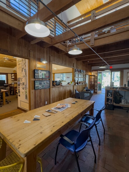 More Photos Of 150 W Jessup Ave, Longwood Office For Sale