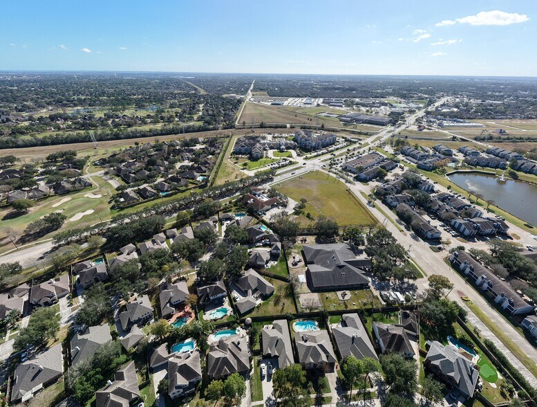 More Photos Of 2622 Marina Bay Dr, League City Medical For Lease