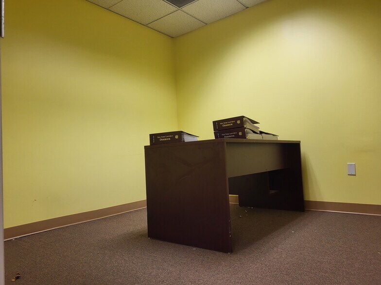 More Photos Of 629-645 Main Ave, Passaic Parking Garage For Lease