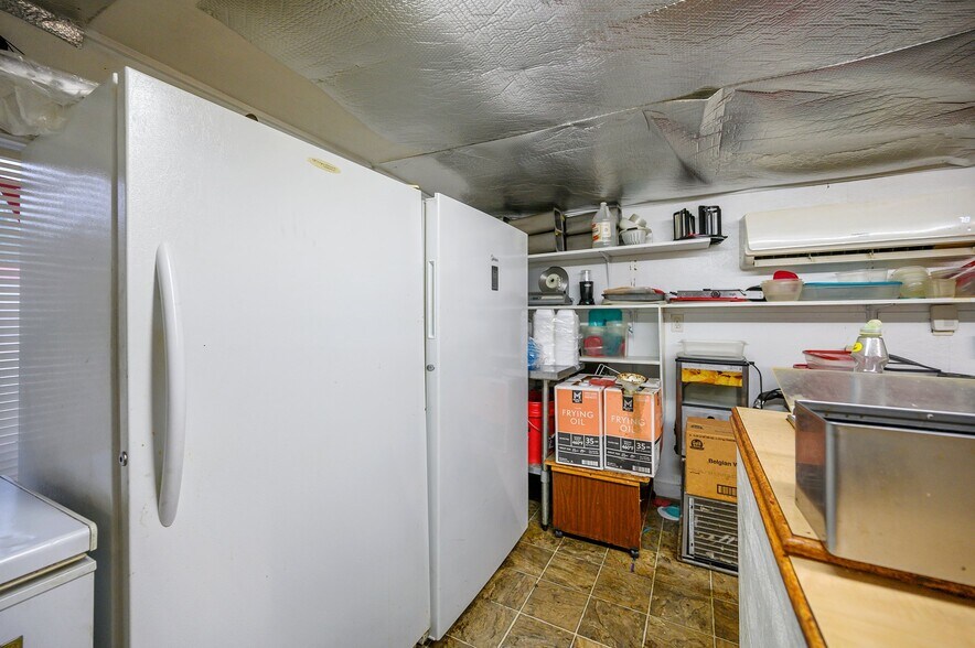 More Photos Of 309 E Washington St, Idabel Specialty For Sale