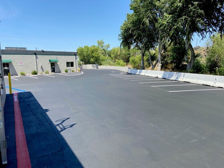 More Photos Of 5835-5841 Mission Gorge Rd, San Diego Unknown For Lease