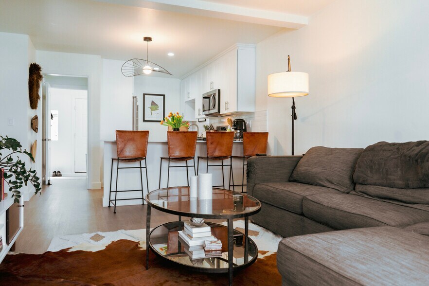 More Photos Of 1401 Olive Ave, Huntington Beach Apartments For Sale