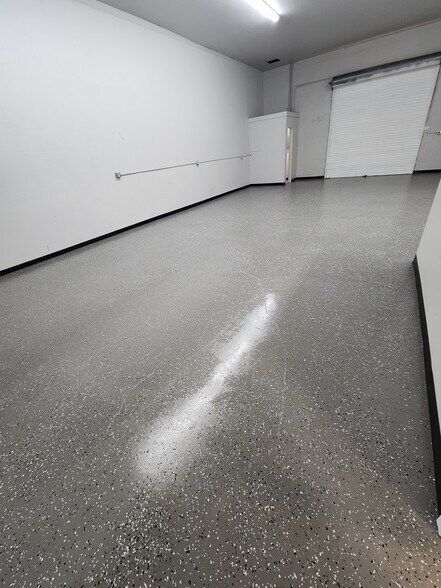 More Photos Of 1642 North Oatman Rd, Bullhead City Industrial For Lease