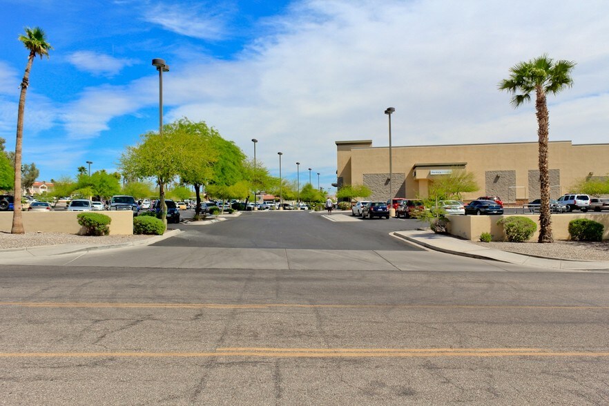 More Photos Of 1990 McCulloch Blvd N, Lake Havasu City Freestanding For Lease